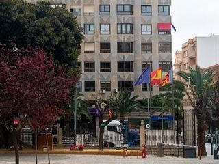 Piso en Avenida de la estación  5 d. Piso en av de la estación, edificio maristas, ensanche-diputació