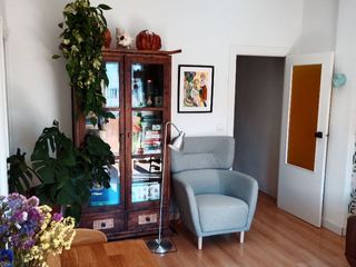 Flat in Alcalá  597. Venta piso calle alcalá 597, 4º sin ascensor.