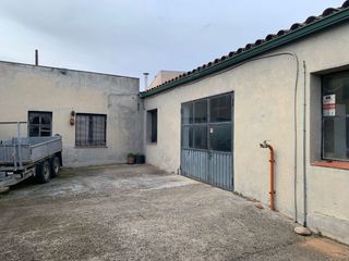 Capannone industriale in Músic coll 65. Es ven nau industrial per a diversos usos