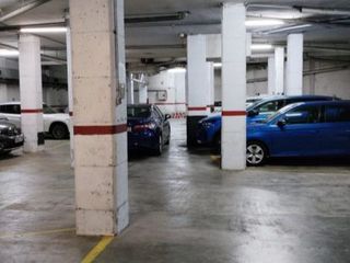 Car parking in Velia 85. Plaza para micro car  y moto o tres motos