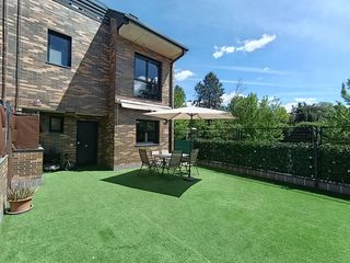 Affitto Chalet in Calle alameda baja 1. Chalet pareado en soto de viñuelas al lado del king's college