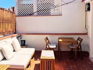 Alquiler Piso en Pare laínez 25. Ático de diseño con terraza privada de 15m2 en gràcia (joanic)