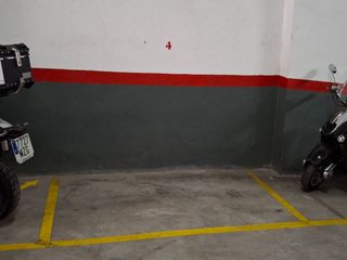 Location Parking moto à Unio  37. Centrico lado del ayuntamiento