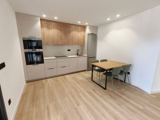 Miete Etagenwohnung in Travesía de arteixo 13. Piso de obra nueva a estrenar – totalmente amueblado y equipado