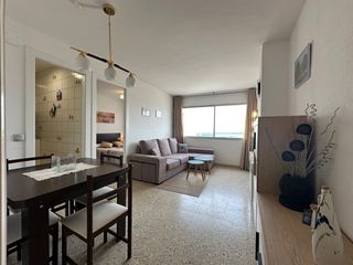 Apartament a Delta-muga 6. Luminoso apartamento de dos habitaciones en empuriabrava
