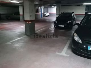 Lloguer Aparcament cotxe a Riu besos  4. Parking coche + moto