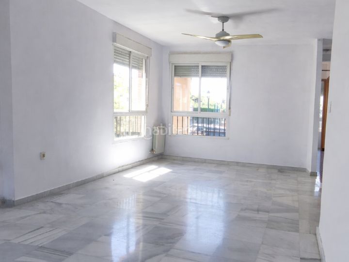 Foto ffd4533d-c07b-404f-9304-c25a06686361. Casa pareada en vía del tranvia 1 casa pareada con piscina privada en Cájar
