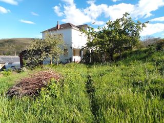 Maison jumelée à Calle nueva 99a. Lote unico en el bierzo: casa de 200 m², edificacion de piedra y