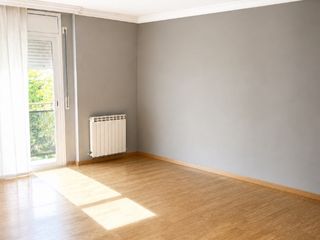 Duplex in Carrer del pont 23. Dúplex muy soleado a solo 40 minutos de barcelona ideal para tel