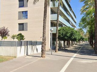 Rent Business premise in Avinguda de pau casals 15. Oportunidad