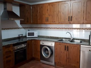 Etagenwohnung in Calle nuestra señora del tremedal 42. Oportunidad! planta baja con terraza y licencia turistica (vut)