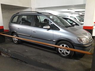 Alquiler Parking coche en Tribaldos 31. Plaza de garaje en tribaldos 31