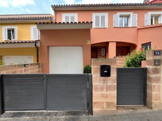 Casa adossada a Teulader  15. Chalet adosado son xigala