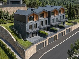 Reihenhaus in Carretera del coll d'ordino 23. Residencial prat gran – exclusius habitatges adossats d’obra nov