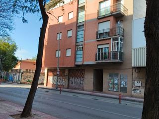 Posto auto in Calle torre de romo 86. Estupenda plaza de garaje a la venta para coche y moto en el bar