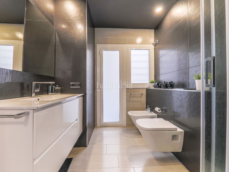 Foto b6a007ce-8173-4c8d-b6aa-93efdff4f63a. Apartament a carrer de nàpols 98 a Fort Pienc Barcelona