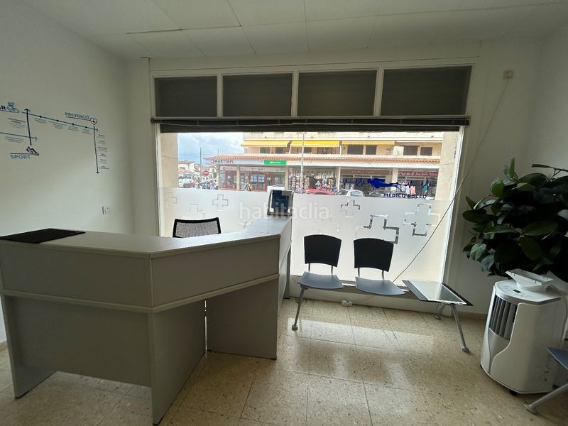 Foto 9b33019a-3428-48c1-95e5-955b1ffee8b2. Local comercial a avinguda montgó 49 a Port - La Clota - Puig Sec Escala (L´)