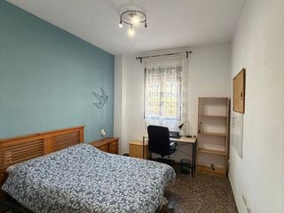 Appartement à Carrer de múrcia 2a. Alfara del patriarca/ moncada.  piso a 2 minutos de la universid