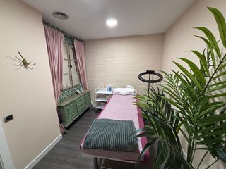 Rent Office space in Martínez de la rosa 61. Cabina en alquiler