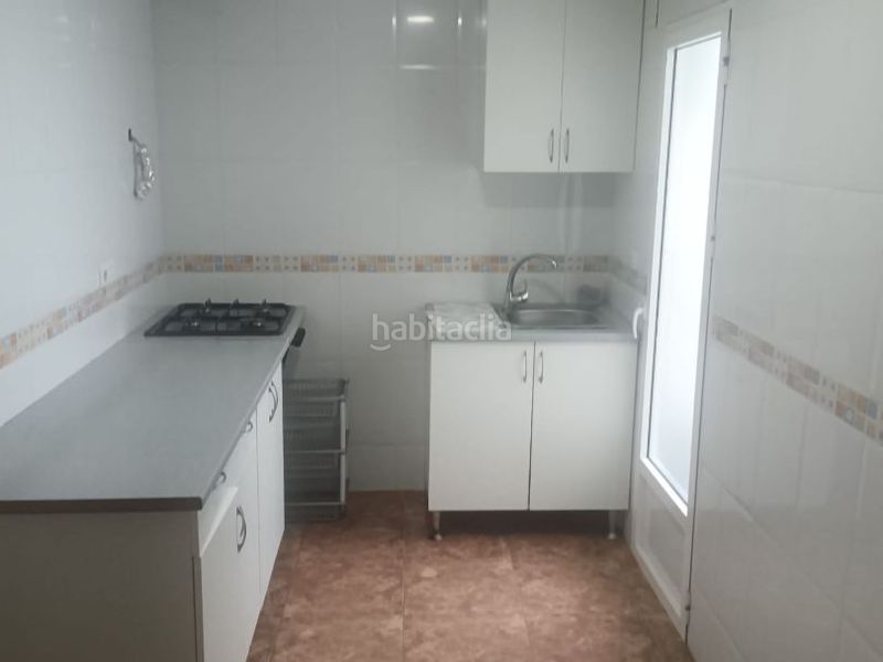 Foto c2f01b01-e84a-476d-b6f7-28c23b2f8f7a. Pis a calle santo domingo de guzmán 14 a Fraternidad Elda