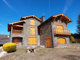 Casale in Cl cabaneta 9. Exclusiva finca en ger