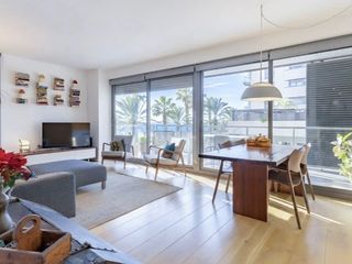 Location Appartement à Carrer estrop 3. Piso en badalona