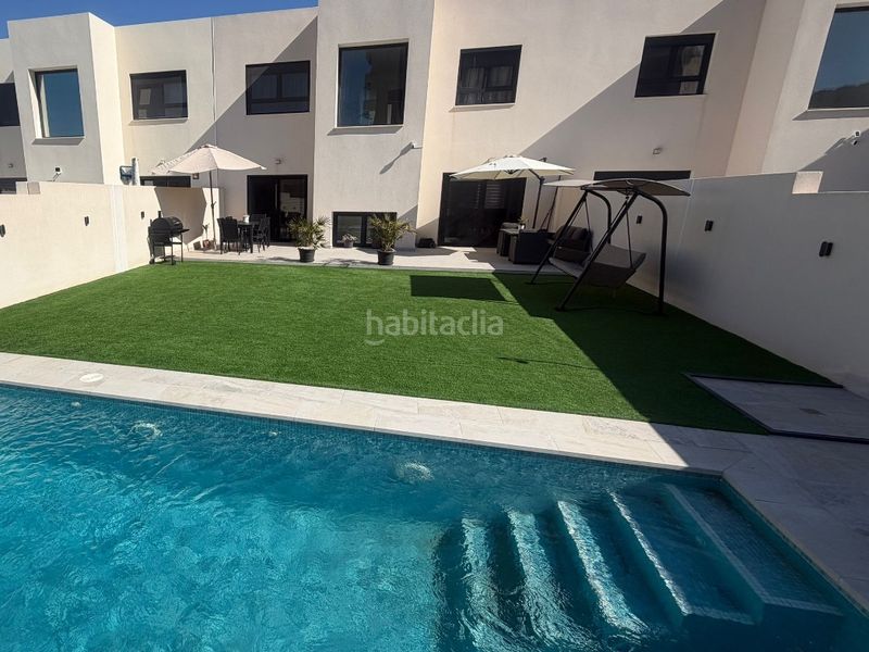 Foto af90bd52-4127-4f4f-8091-6a026ddb763d. Xalet a calle alcor 1 a Almerimar Ejido (El)