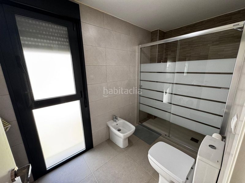 Foto b2161e98-66e8-4b3c-8434-624f608733b9. Pis a calle cabina 27 a Almerimar Ejido (El)