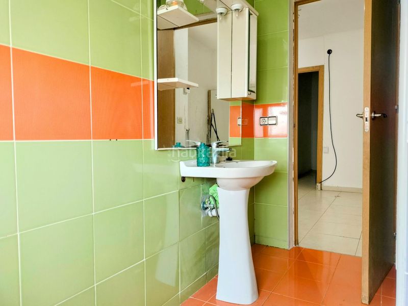 Foto 707c3e92-c6c0-4bb0-88aa-a2590118c2bd. Casa en carrer mas torrents 26 gran oportunidad : casa con infinitas posibilidades de reforma y división en la mejor zona en Blanes