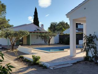 Chalet in Avinguda central 122