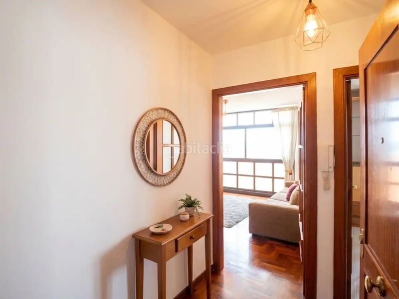 Foto 00f0bd89-4866-491d-b49f-fd2317df64ac. Dúplex a calle simón bolivar 23 a Los Rosales Coruña (A)