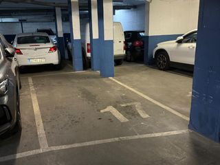 Aparcament cotxe a Carrer ciutat delx 21. Plaza de parking en venta en la sagrera (barcelona) – ideal coch