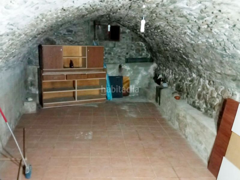 Foto 4b5f88e8-b668-4ccd-9097-37610b0b280d. Local comercial a capdevila 17 a Seu d´Urgell (La)