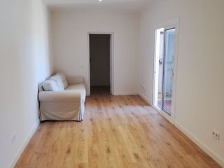 Piso en Carrer de l'olivar 48. Amplio y luminoso piso en zona centro