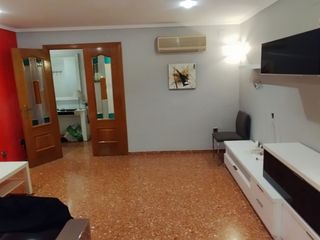 Piso en Carrer del sueco 57. Piso en sueca