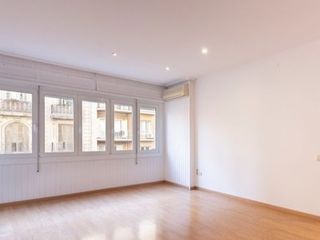 Piso en Tio lliura  14-a. Local para vivienda