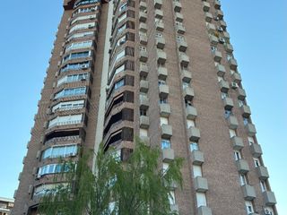 Piso en Condado de treviño 9. Piso en urbanización de lujo pinar de chamartín