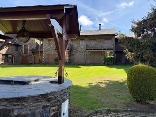 Maison jumelée à Carrer d'osseja 2. Magnifica casa a la cerdanya, amb una comunitat molt cuidada. pa