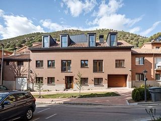 Etagenwohnung in C/luna 14. Piso con terraza, 3 dormitorios y 2 baños