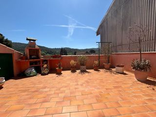 Appartamento in Josep argila 4. Habitatge amb terrassa!!