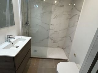 Appartamento in Abat oliba 7. Dúplex en venta