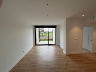 Miete Etagenwohnung in Avenida escandinavia  0. Alquiler piso en xaz avenida escandinavia