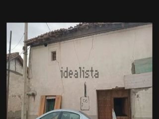 Haus in Calle real 4. Casa de pueblo para derribo o reformar