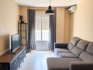 Penthouse in Trasbolsa  61. Amplia vivienda con garaje y ascensor en urbanización privada, e