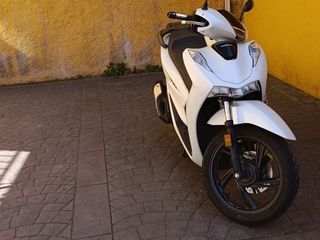 Affitto Posto moto in Carrer domènec carles 14. Alquiler plaza de parking