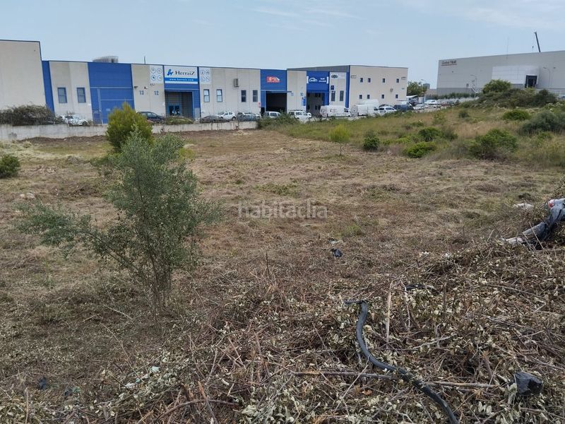 Foto ff4c28d4-6047-418c-92a3-f5699e1b178f. Solar industrial a carrer del ferro 22 a Torreforta Tarragona