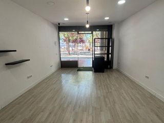 Miete Geschäftsraum in Plaza rajanta 8. Terraza enfrente de la plaza