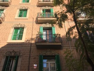 Piso en Joan blanques 64. Magnífico piso en gràcia