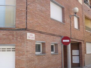 Casa en Sant jaume 1. Casa semi nueva
