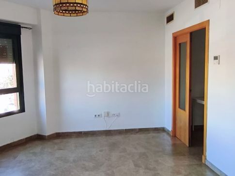 Foto ad012d95-3f29-486e-b29c-148ef38d6794. Piso en calle la montaña 2 magnifico piso en zona nueva Camas - marcelino camacho Camas